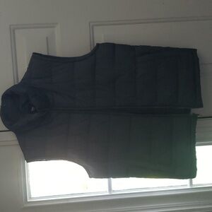 EUC GAP puffer vest